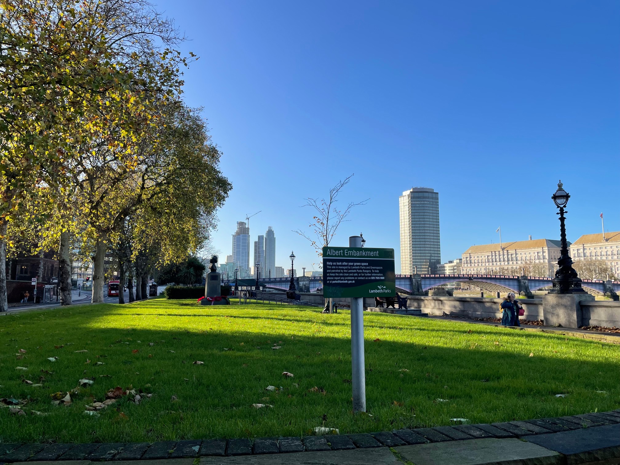 Albert Embankment Gardens 